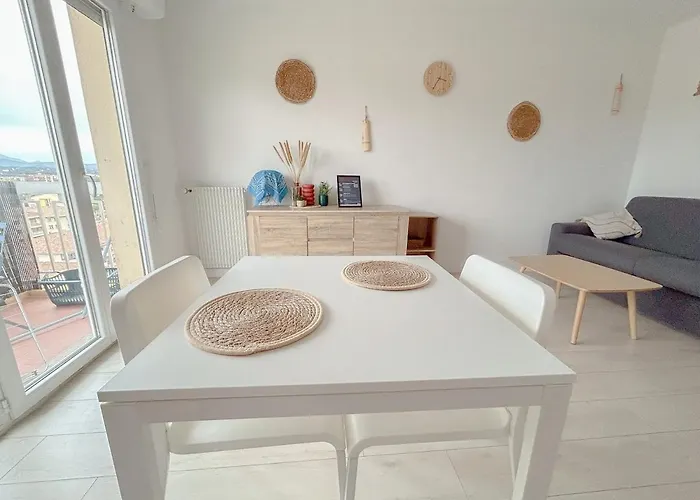 Apartmán Charmant Studio Boheme Vue Sur Frejus Et Montagnes *